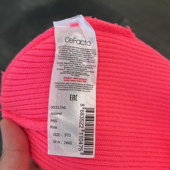 NEW WITHOUT TAGS HAT - Picture 7 of 12